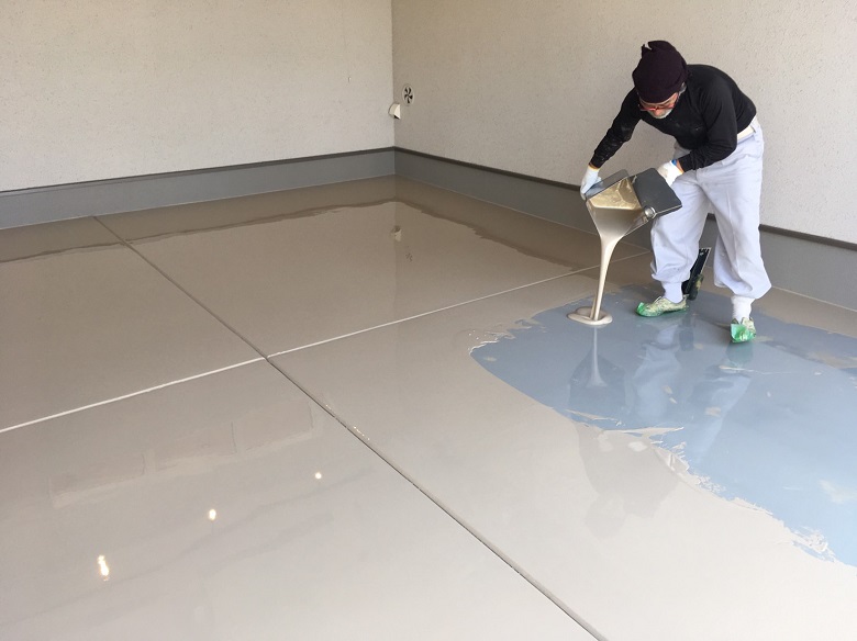 越谷市のガレージ床塗装