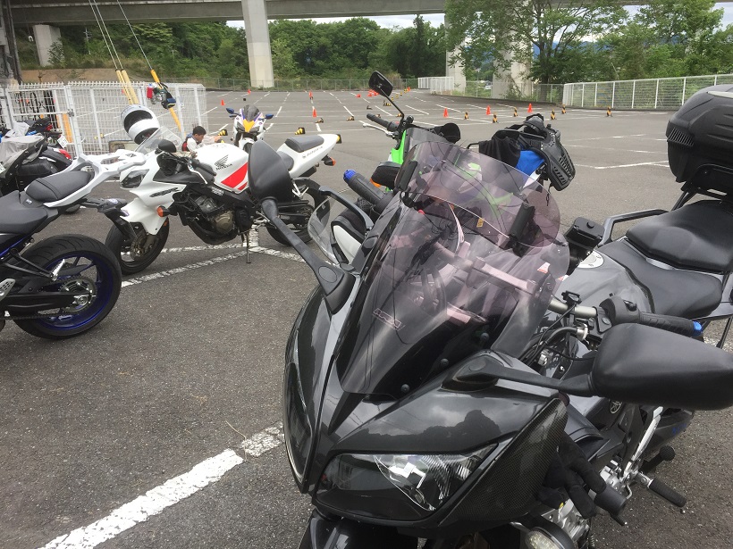 バイクのライディングスクール